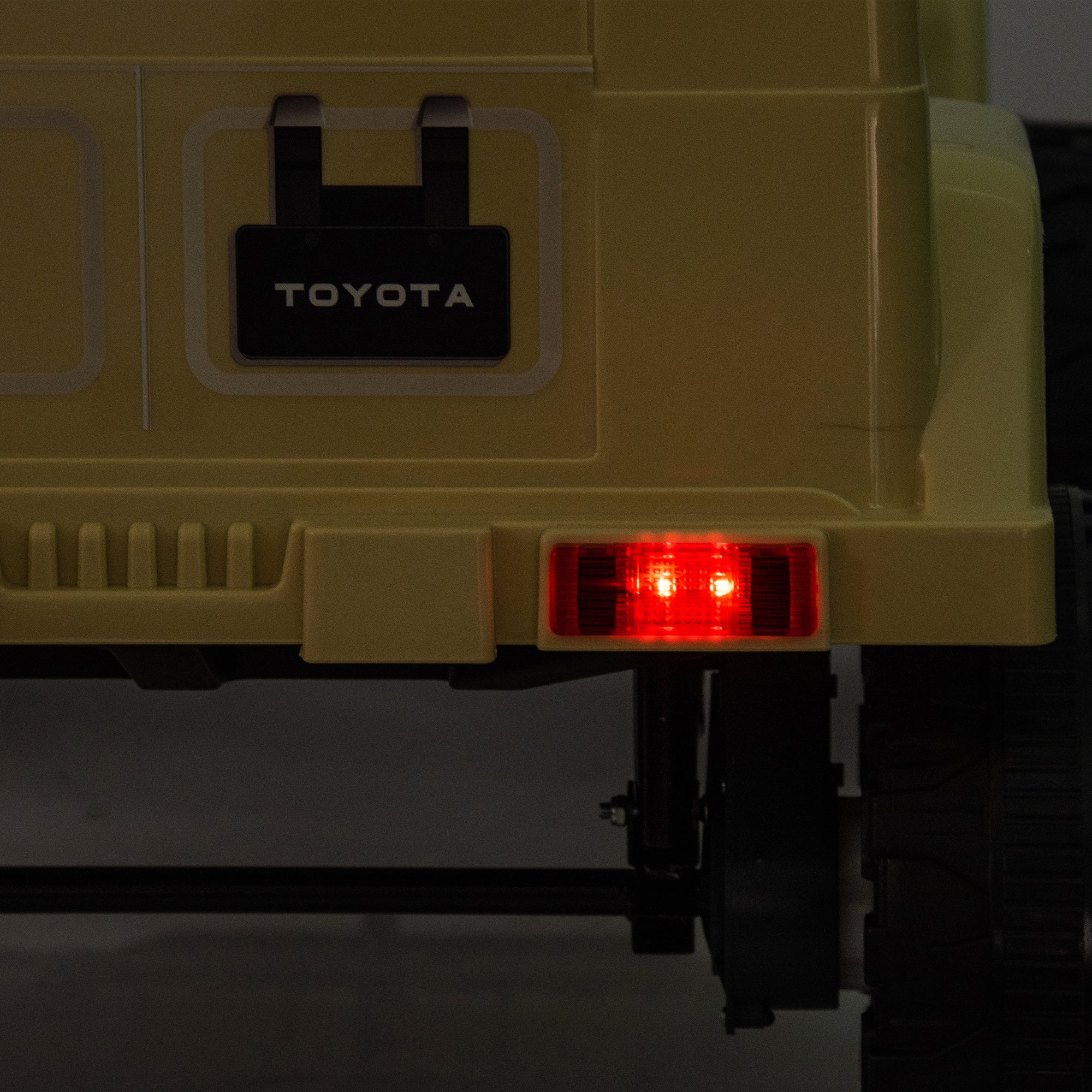 Toyota FJ Cruiser 12V Kids Ride-On Car with Remote Control