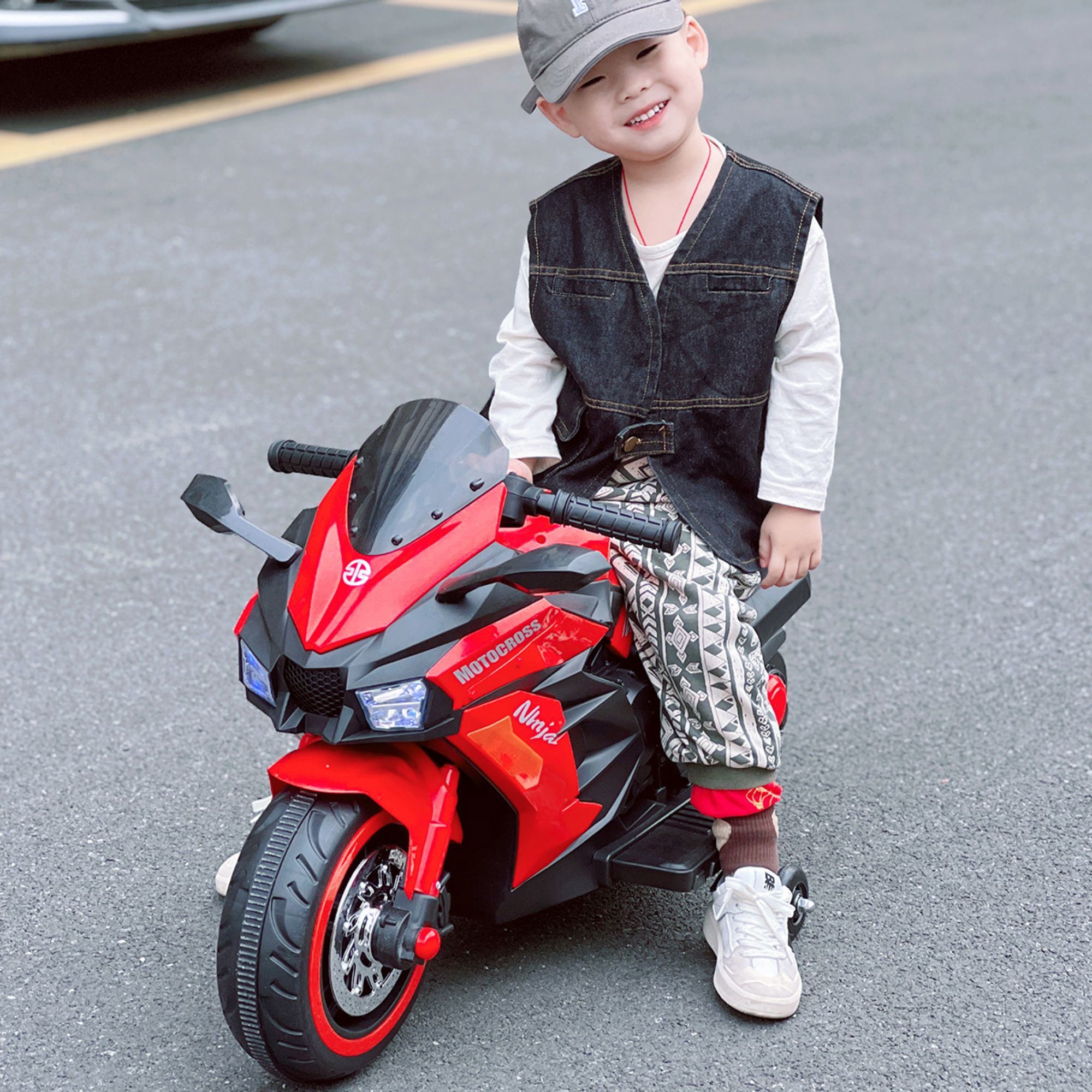 12V Kids Rechargeable Riding Electric Motorcycle - Red