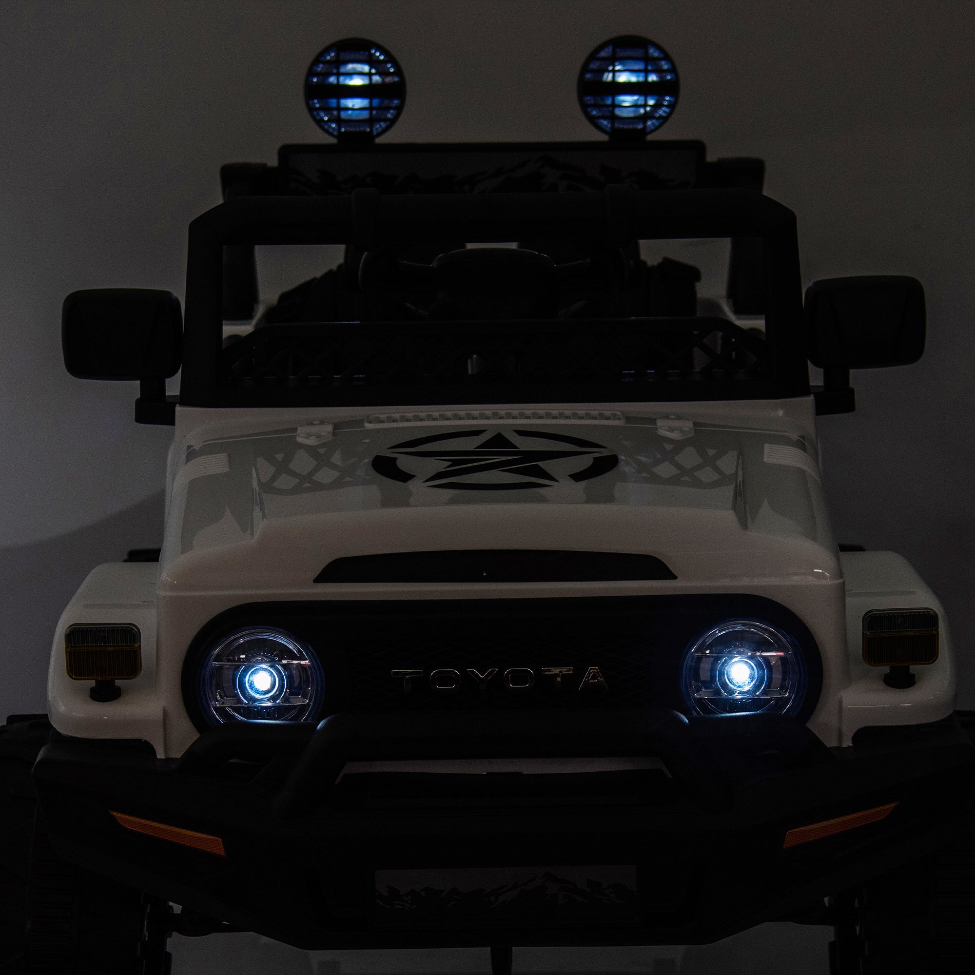 Toyota FJ Cruiser 12V Kids Ride-On Car with Remote Control